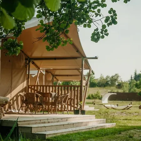 Freedolina Glamping *