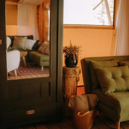 Lüks kamp alanı Freedolina Glamping